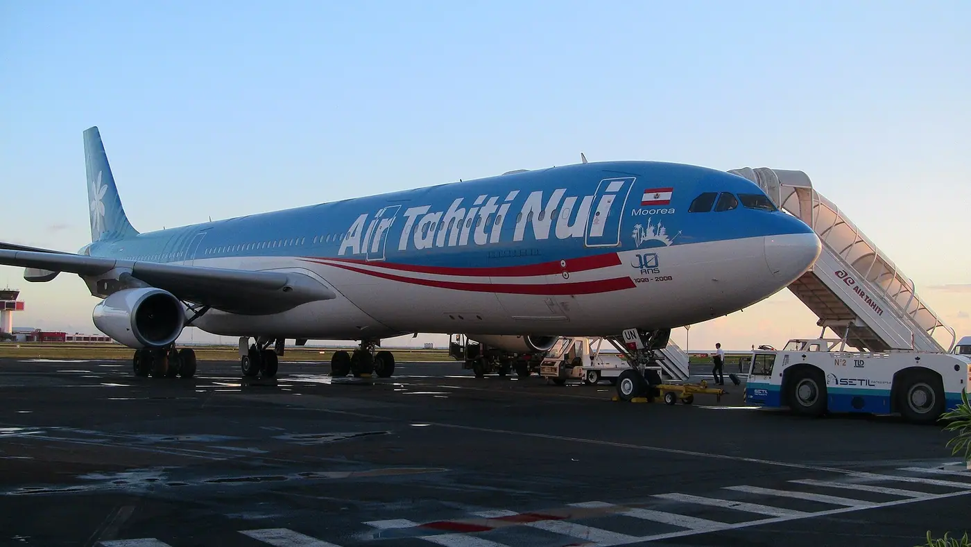 Avion à l’aéroport de Tahiti-Faa’a