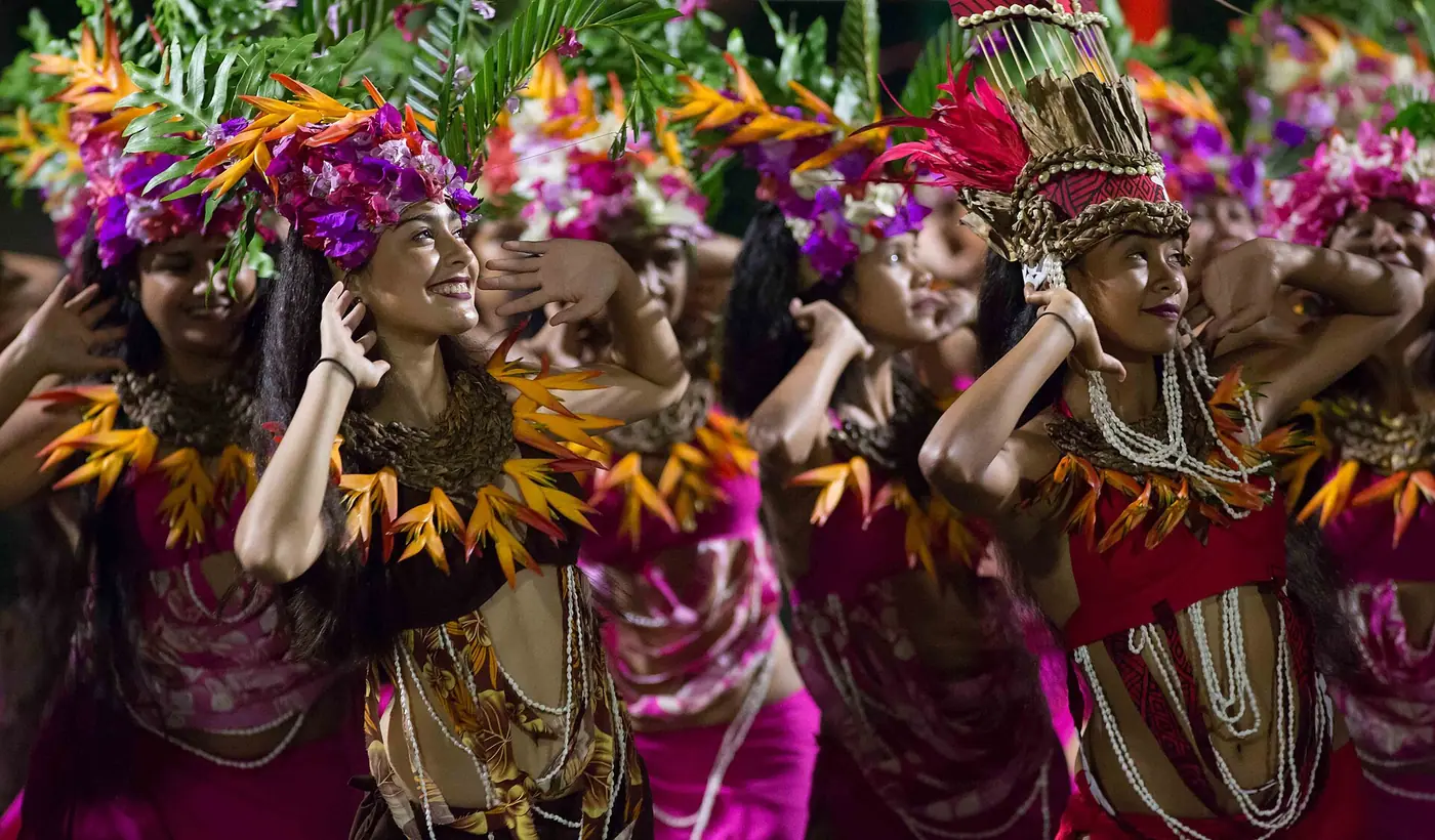 Danseurs du Heiva à Tahiti
