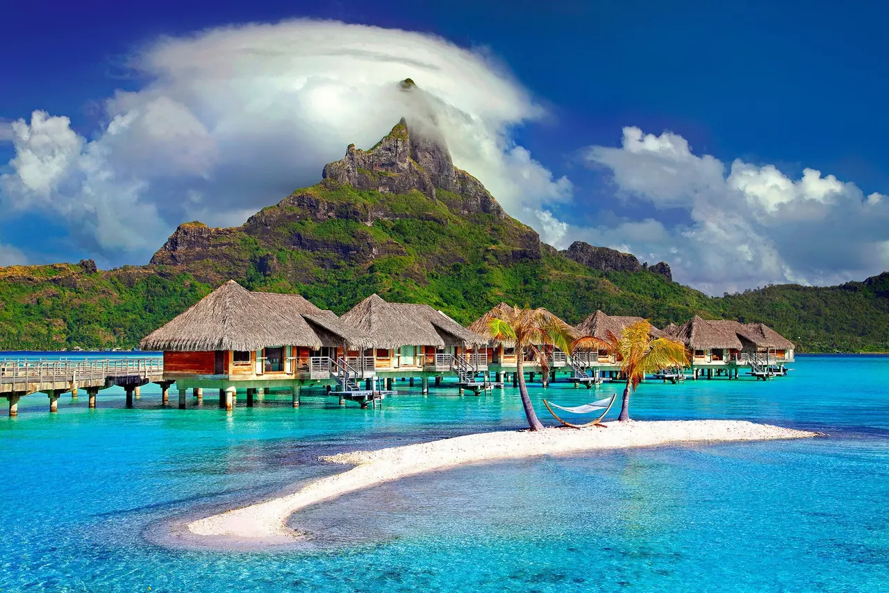 Lagon de Bora Bora et mont Otemanu